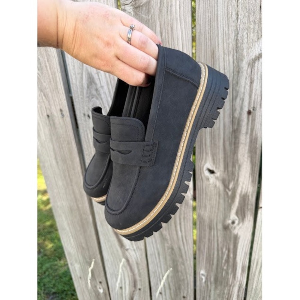 Dark Academia Preppy Chunky Lug Sole Loafers Size 39 Black Matte Platform Mod